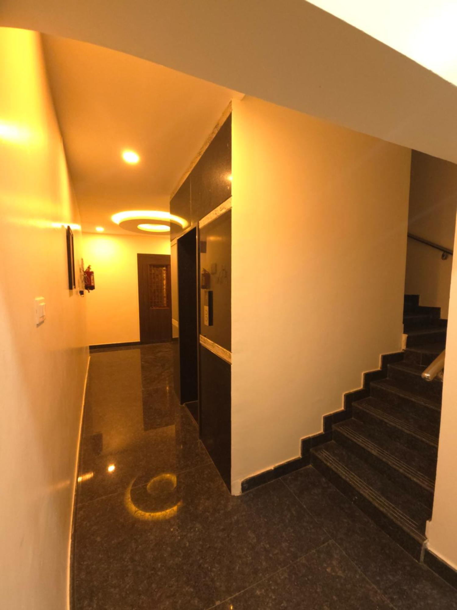 Shreem Sesha Sai Residency Hotel Tiruvannāmalai Exterior photo