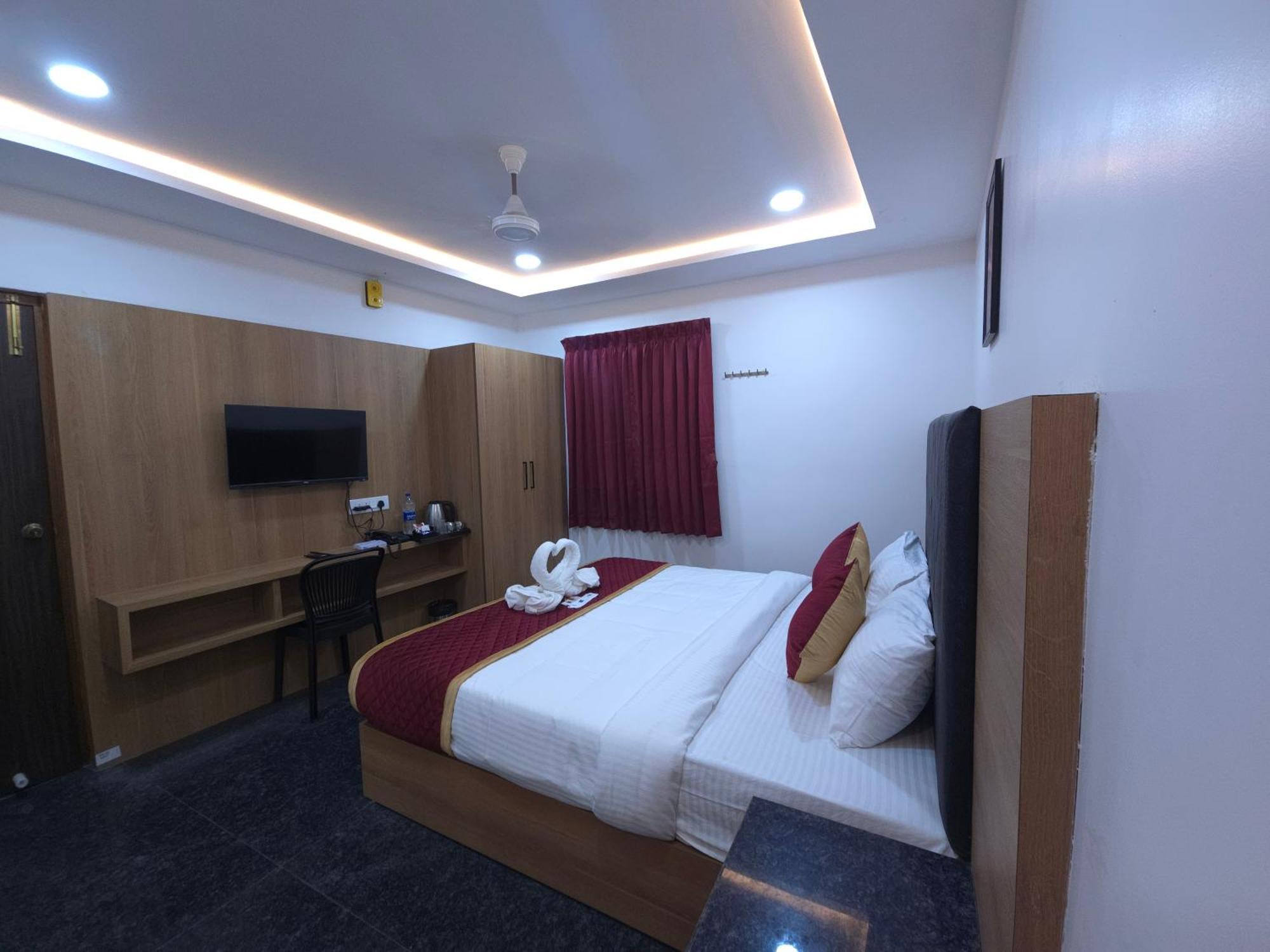 Shreem Sesha Sai Residency Hotel Tiruvannāmalai Exterior photo