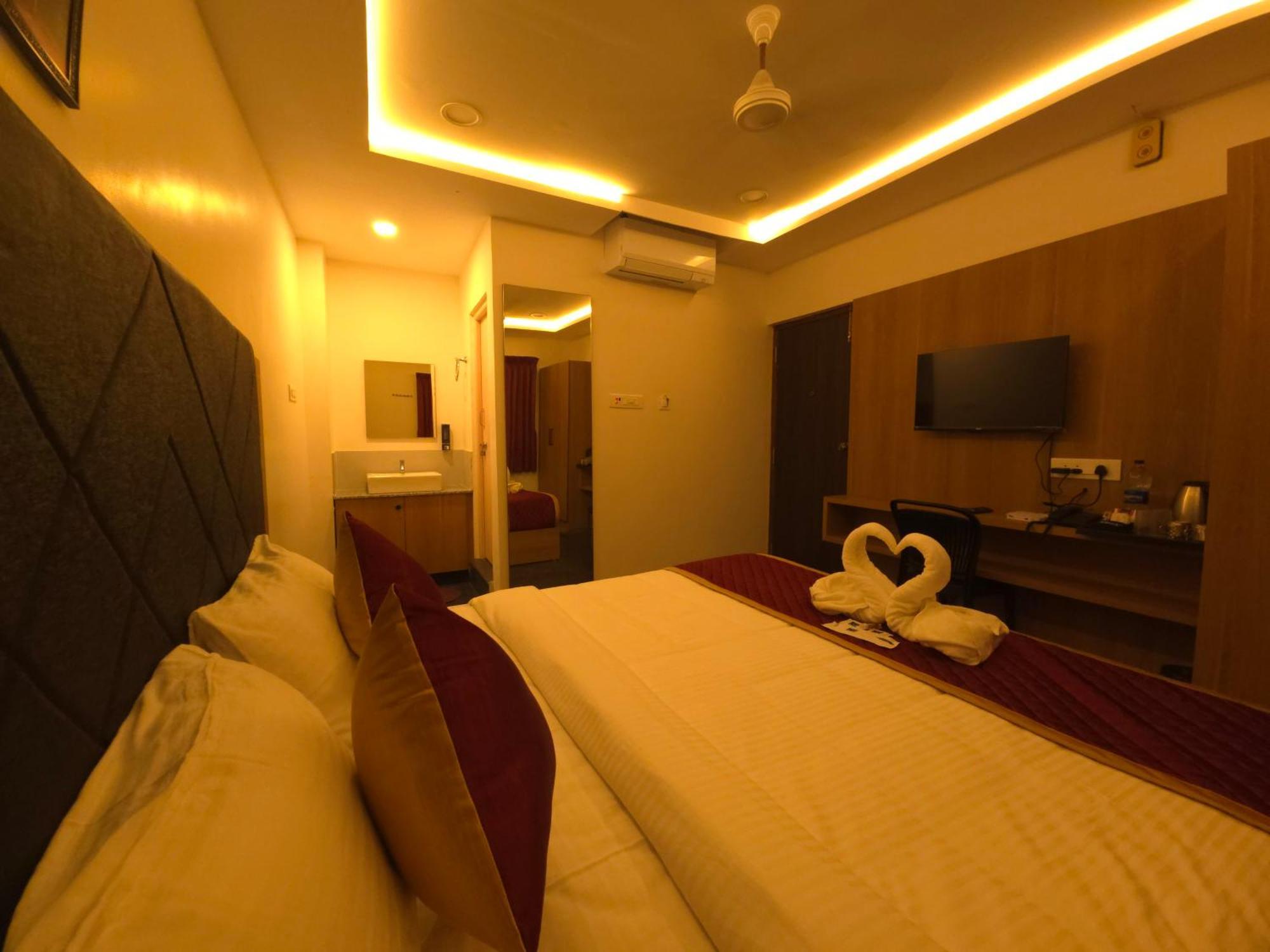 Shreem Sesha Sai Residency Hotel Tiruvannāmalai Exterior photo